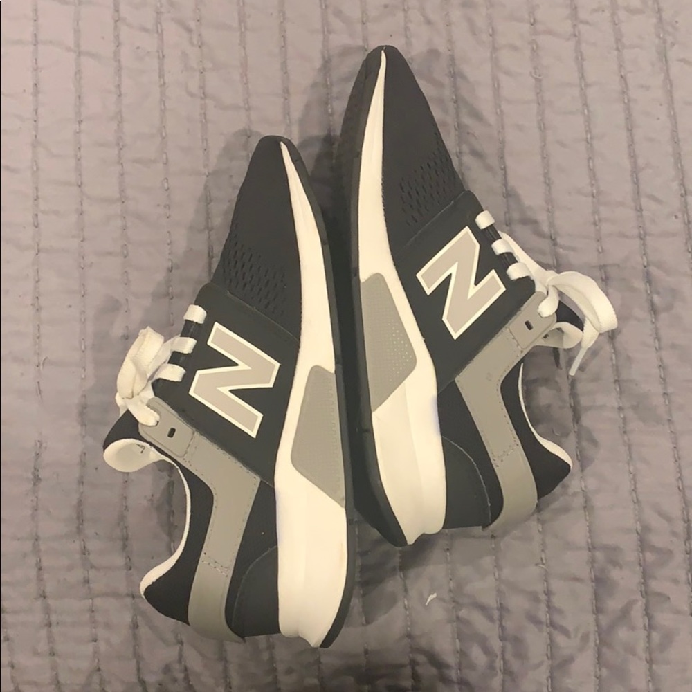 New Balance 247